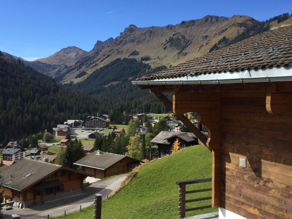 Chalet Le Jeuna room 6